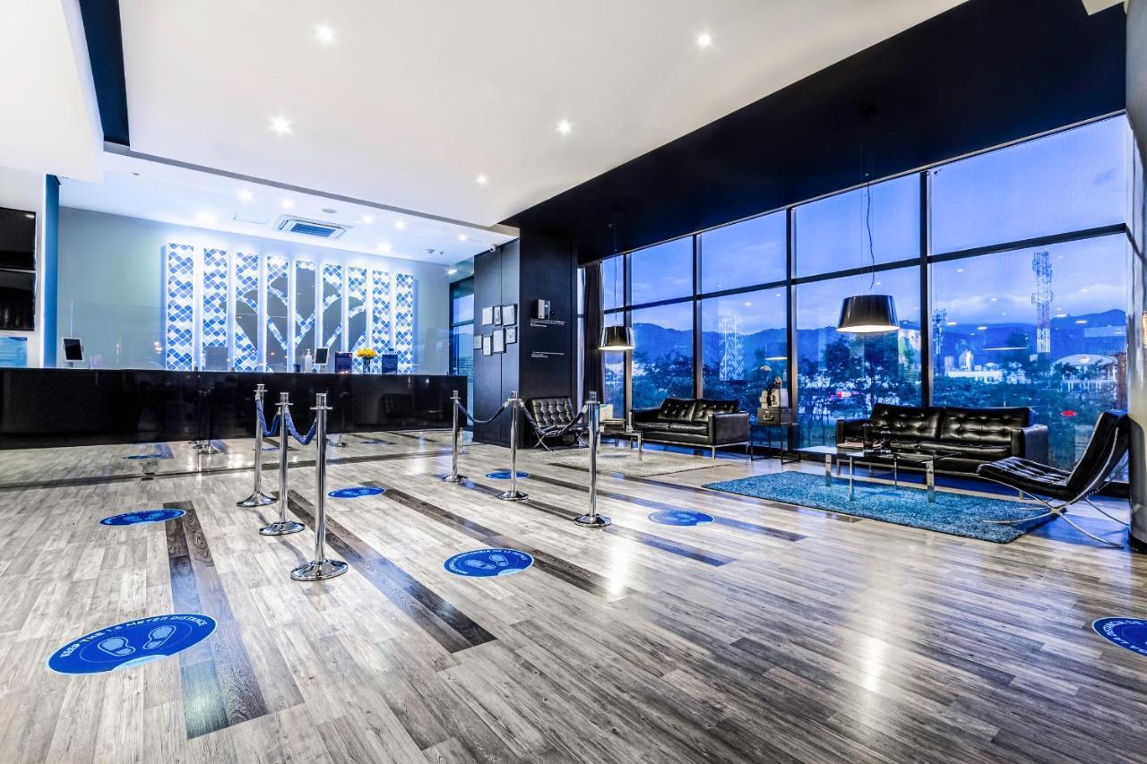 Wyndham Bogota Hotel Екстериор снимка Lobby