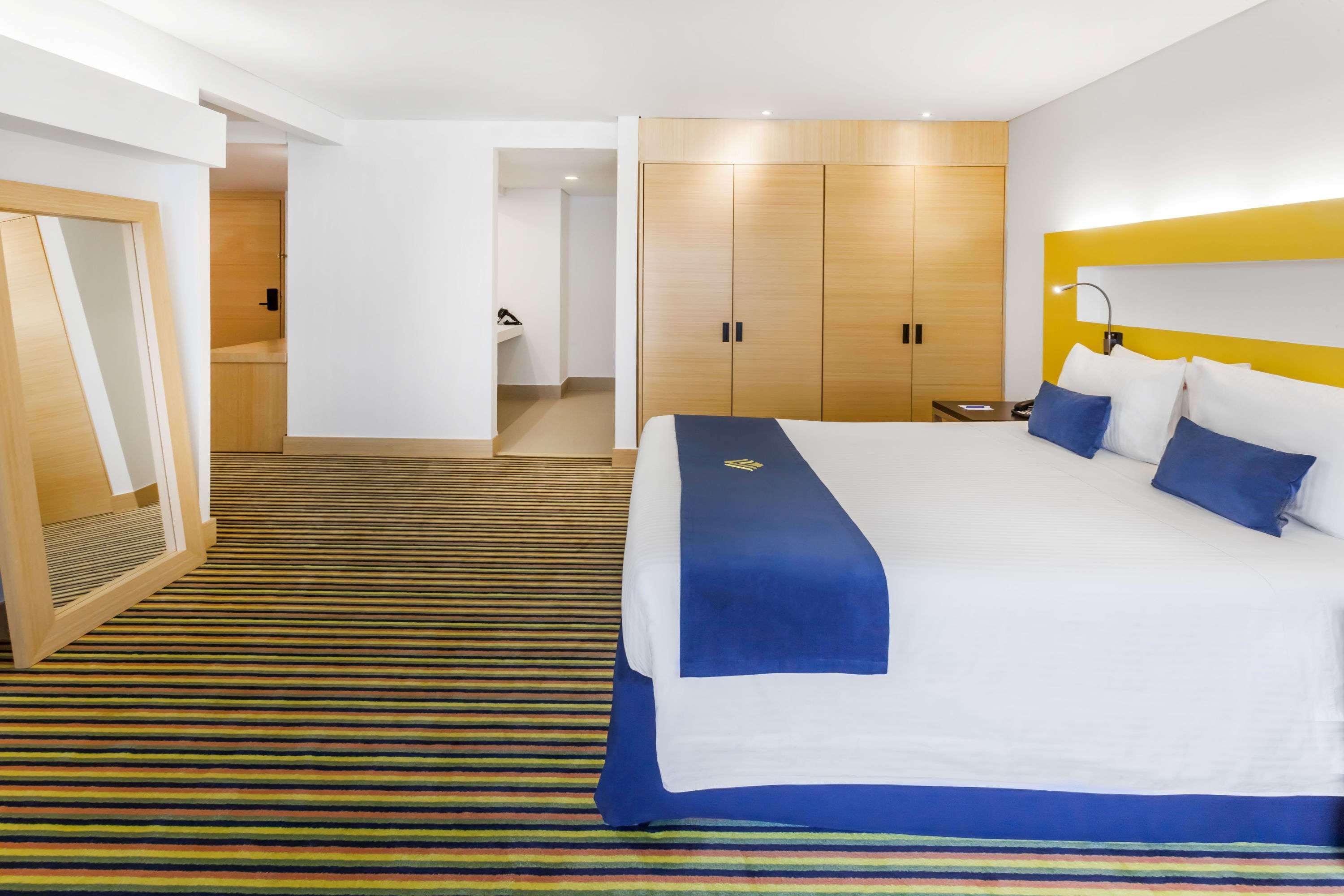 Wyndham Bogota Hotel Екстериор снимка A room at the hotel