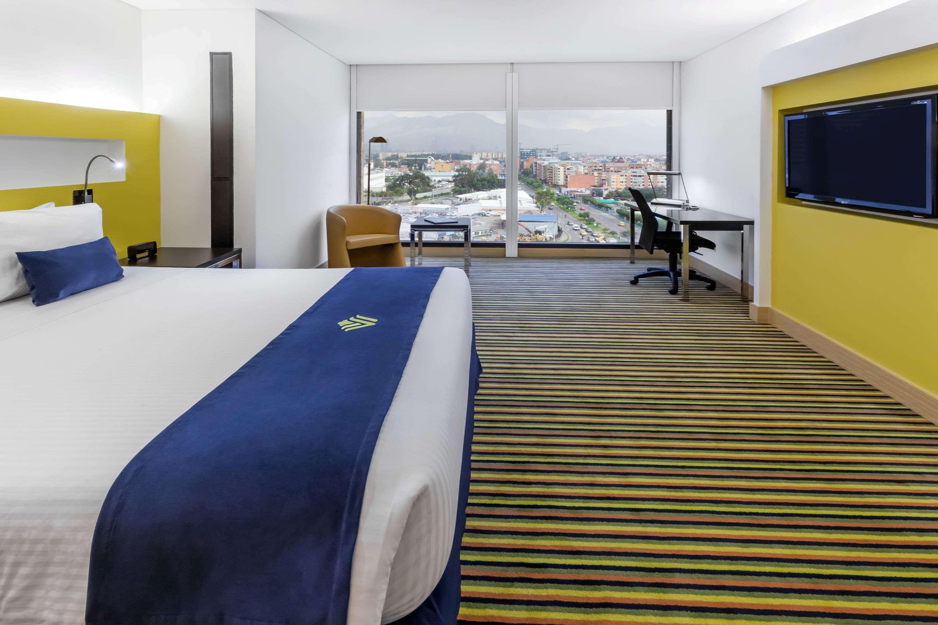 Wyndham Bogota Hotel Екстериор снимка A room at the hotel