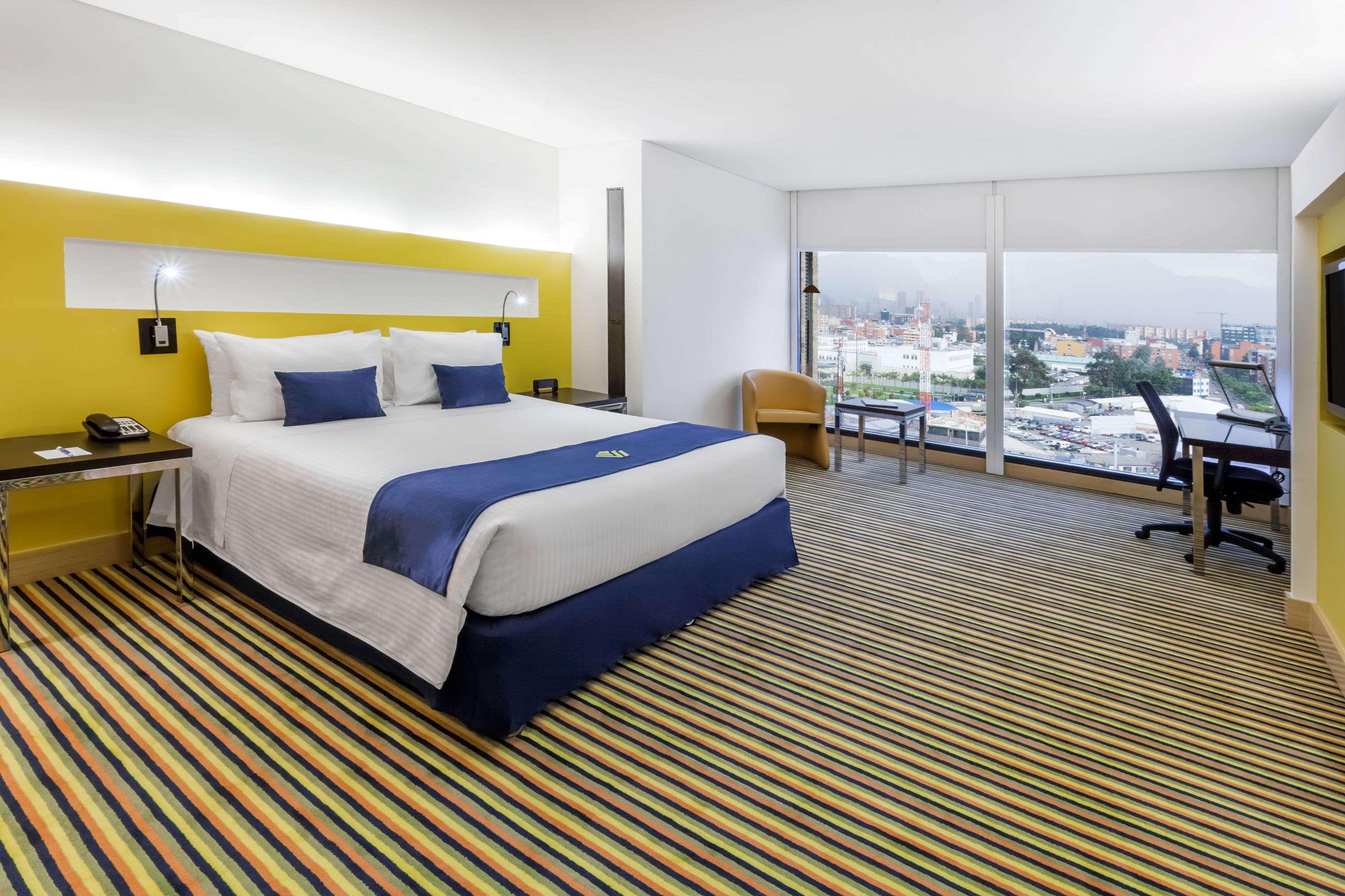 Wyndham Bogota Hotel Екстериор снимка A room at the hotel