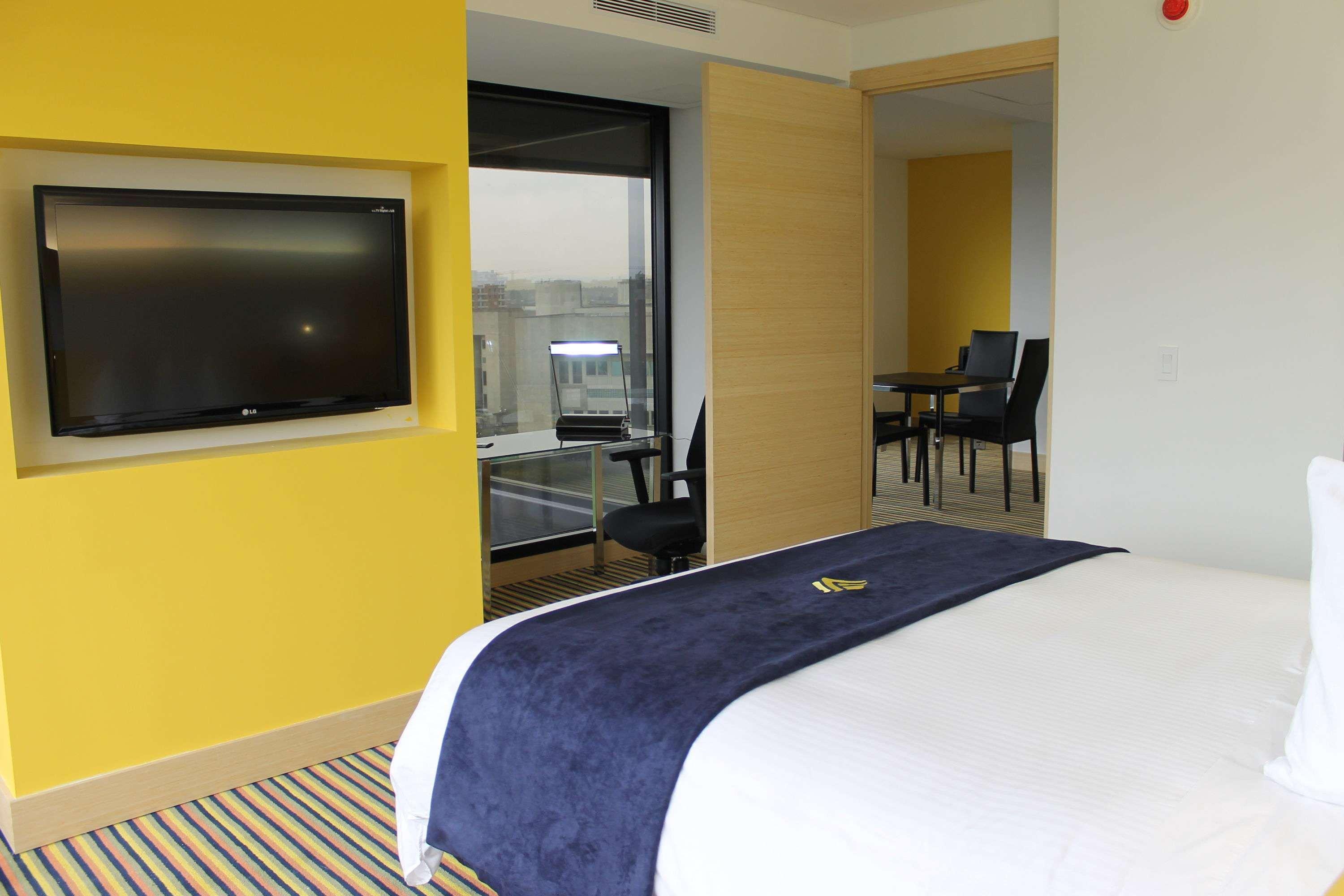 Wyndham Bogota Hotel Екстериор снимка A room at the hotel
