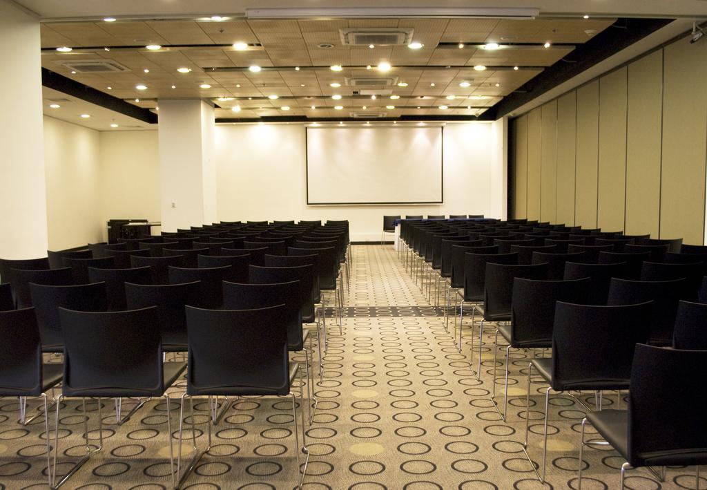 Wyndham Bogota Hotel Екстериор снимка A typical conference room